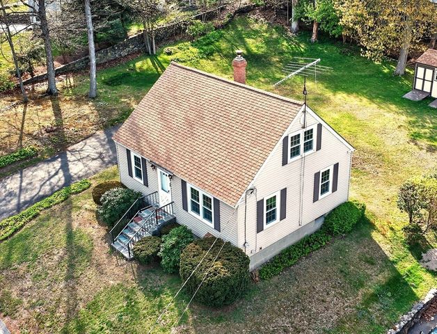 75 Connors St, Fitchburg, MA 01420