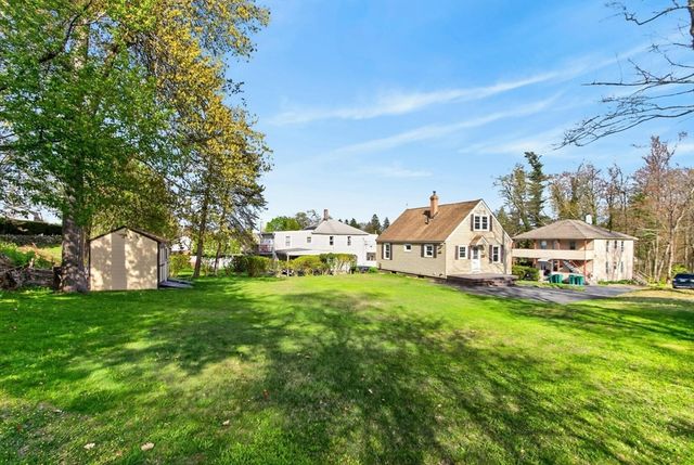 75 Connors St, Fitchburg, MA 01420