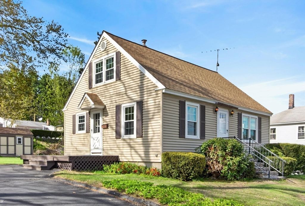 75 Connors St, Fitchburg, MA 01420