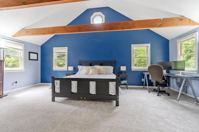 2 Nashoba Trl, Littleton, MA 01460