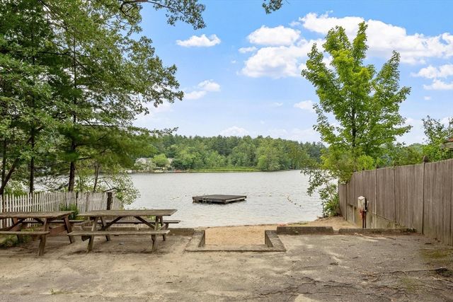 2 Nashoba Trl, Littleton, MA 01460