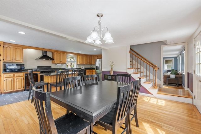 2 Nashoba Trl, Littleton, MA 01460