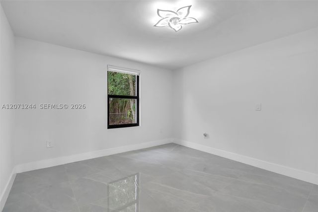 4450 NW 169th Ter, Miami Gardens, FL 33055