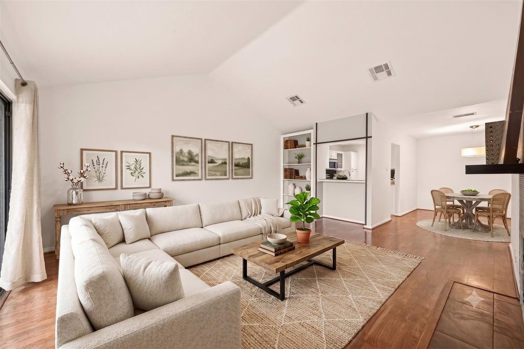 2829 Timmons Lane 144, Houston, TX 77027