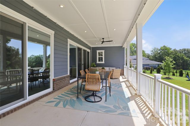 408 Fern Leaf Court, Belmont, NC 28012