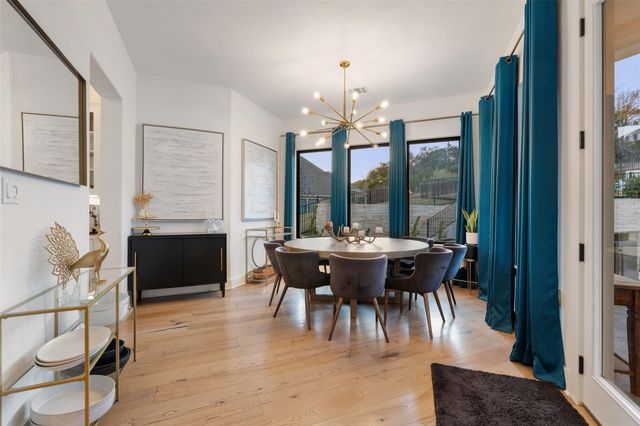 302 Lodestone LN, Austin, TX 78738