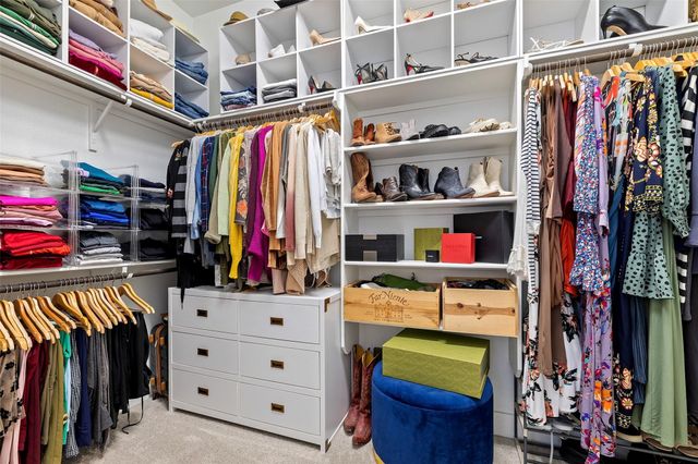 302 Lodestone LN, Austin, TX 78738