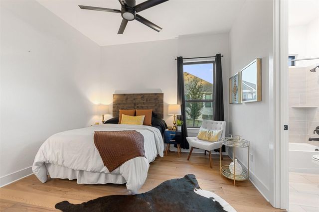 302 Lodestone LN, Austin, TX 78738