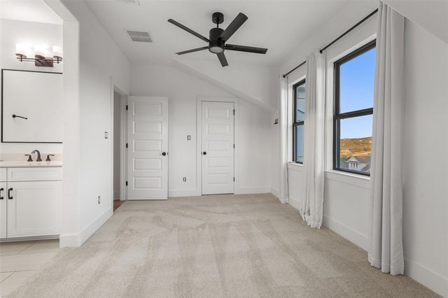 302 Lodestone LN, Austin, TX 78738