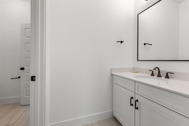 302 Lodestone LN, Austin, TX 78738