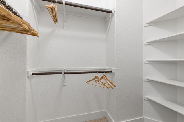 302 Lodestone LN, Austin, TX 78738