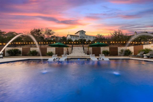 302 Lodestone LN, Austin, TX 78738