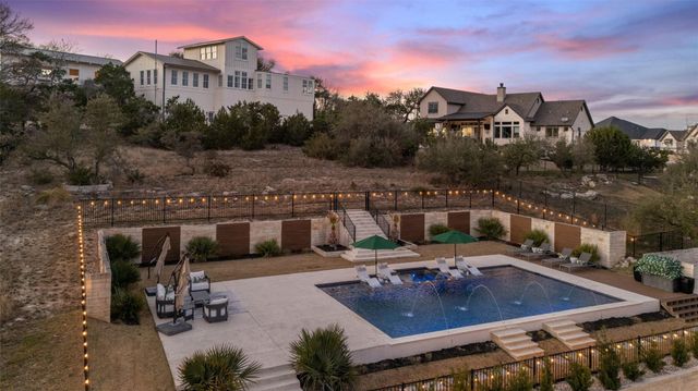 302 Lodestone LN, Austin, TX 78738