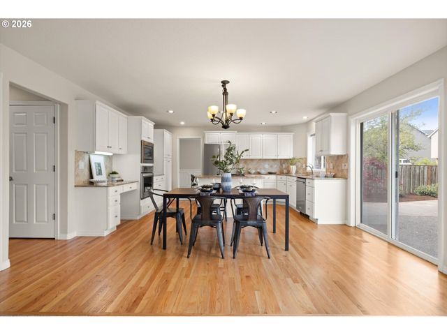 5449 Nw PREAKNESS Ter, Portland, OR 97229