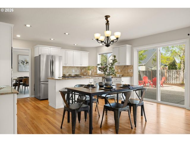 5449 Nw PREAKNESS Ter, Portland, OR 97229