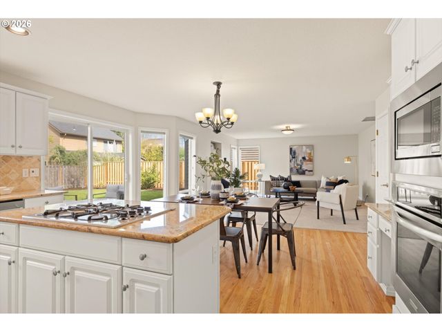 5449 Nw PREAKNESS Ter, Portland, OR 97229
