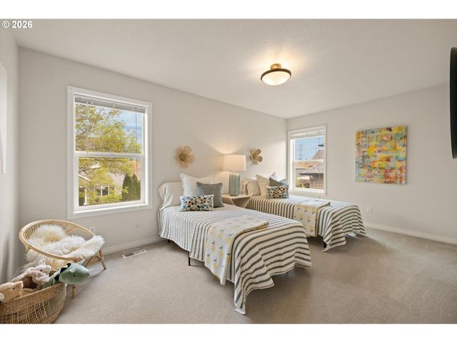 5449 Nw PREAKNESS Ter, Portland, OR 97229