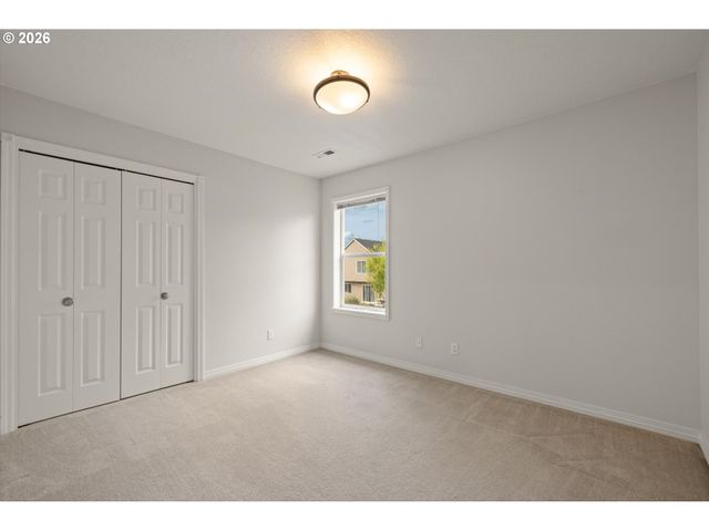 5449 Nw PREAKNESS Ter, Portland, OR 97229