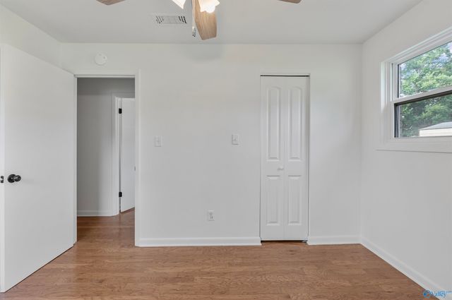 2421 Yorkshire Drive SW, Huntsville, AL 35803