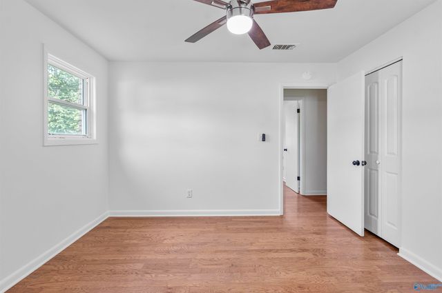 2421 Yorkshire Drive SW, Huntsville, AL 35803
