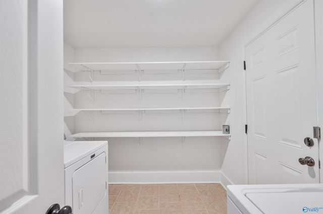2421 Yorkshire Drive SW, Huntsville, AL 35803