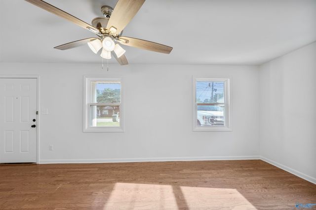2421 Yorkshire Drive SW, Huntsville, AL 35803