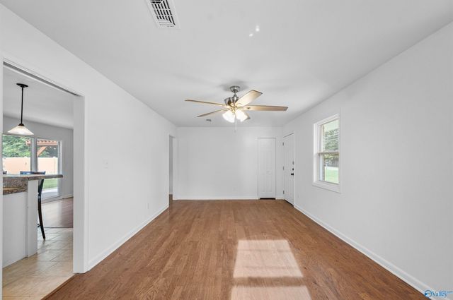 2421 Yorkshire Drive SW, Huntsville, AL 35803