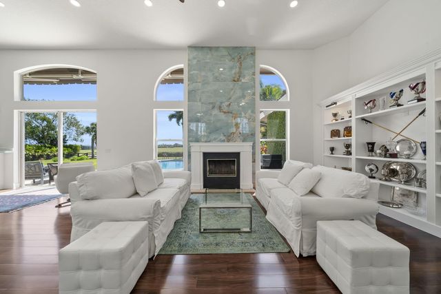 3950 Fieldview Way, Wellington, FL 33414