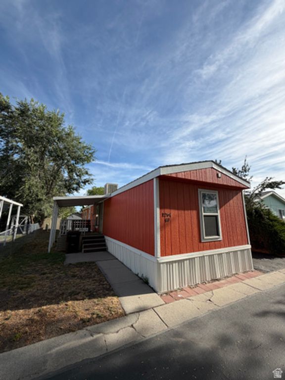 1264 GOLDFINCH ST, Salt Lake City, UT 84123 — exterior