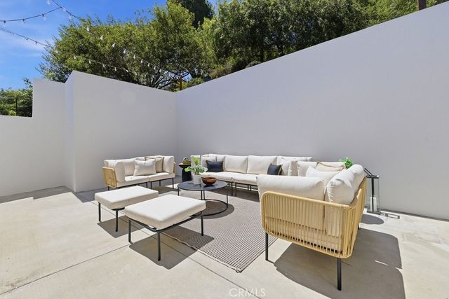 2705 W Lytelle, Los Angeles, CA 90065