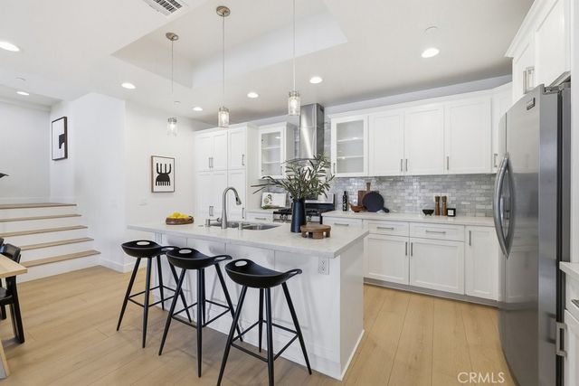 2705 W Lytelle, Los Angeles, CA 90065
