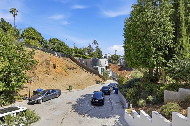 2705 W Lytelle, Los Angeles, CA 90065