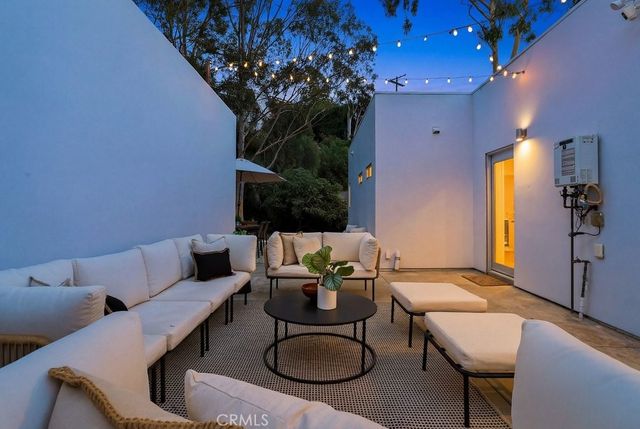 2705 W Lytelle, Los Angeles, CA 90065