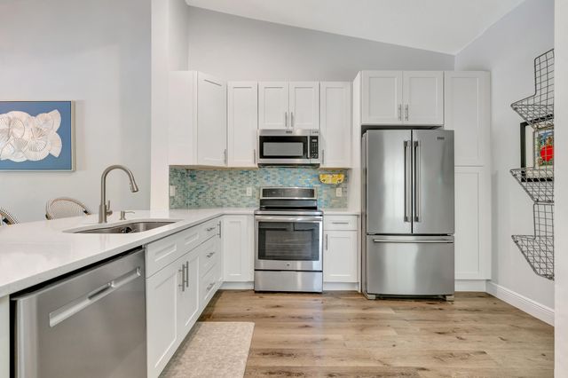 229 Cypress Point Drive, Palm Beach Gardens, FL 33418
