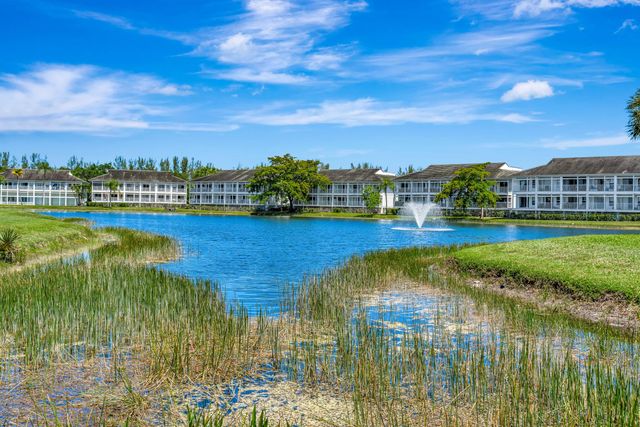 229 Cypress Point Drive, Palm Beach Gardens, FL 33418