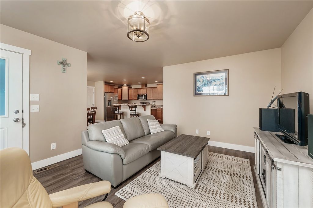 924 Presidio Lane, Billings, MT 59105 photo 4