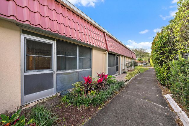 292 Cape Cod Circle B, Lake Worth, FL 33467