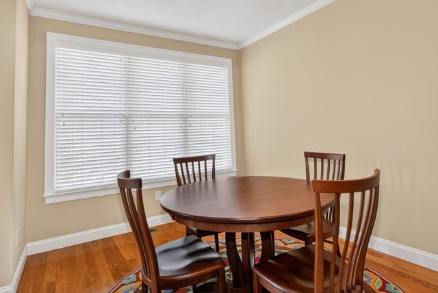 27 Autumn Ln 27, Northborough, MA 01532