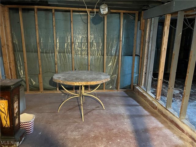 152 Regent Street, Youngstown, OH 44507