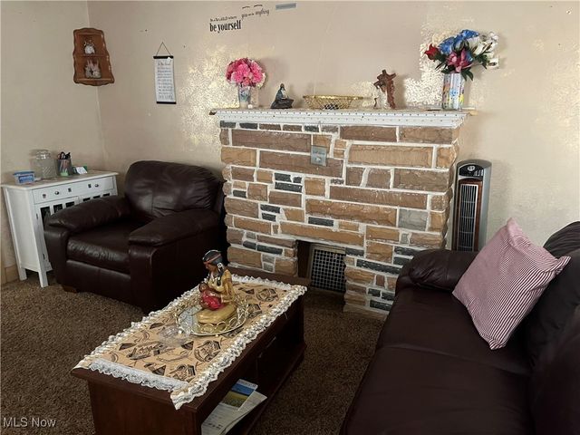 152 Regent Street, Youngstown, OH 44507