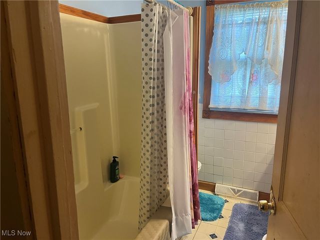 152 Regent Street, Youngstown, OH 44507