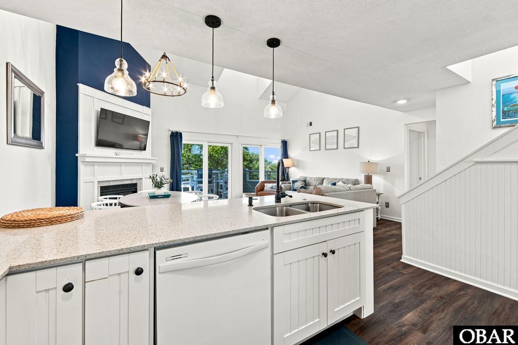 Image 15 of property listing at 325 Pirates Way # 325D, Manteo, NC 27954