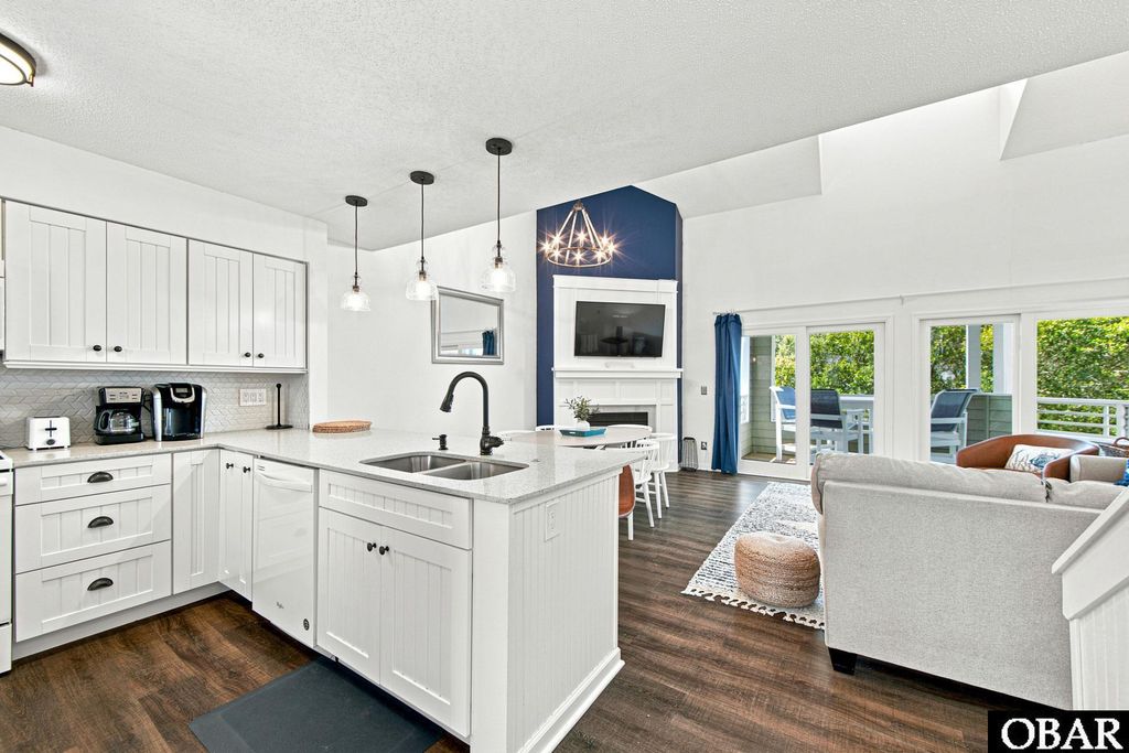 Image 17 of property listing at 325 Pirates Way # 325D, Manteo, NC 27954