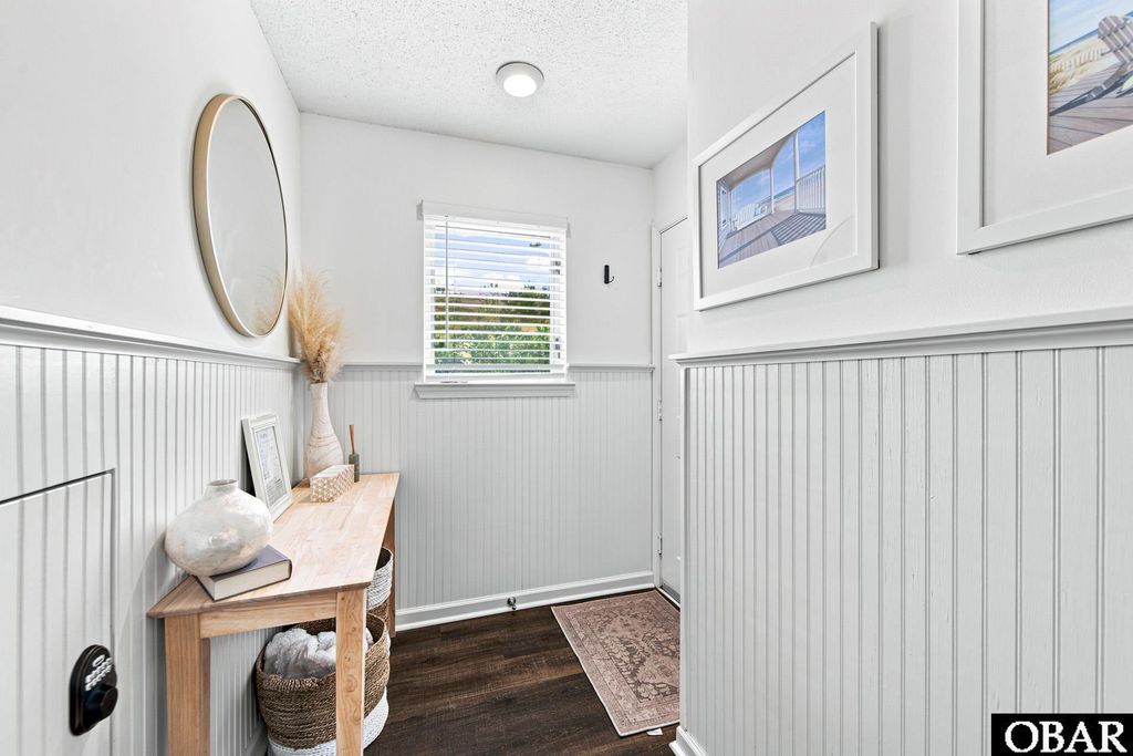 Image 18 of property listing at 325 Pirates Way # 325D, Manteo, NC 27954