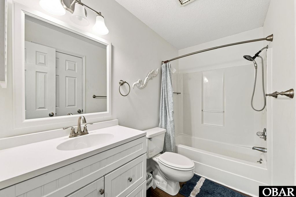 Image 20 of property listing at 325 Pirates Way # 325D, Manteo, NC 27954