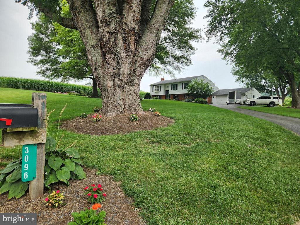 3096 ANCHOR RD, Washington Boro, PA 17582