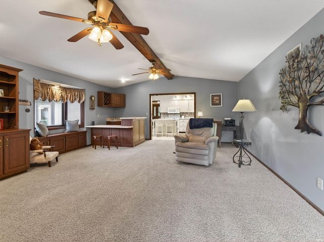 416 Hawthorne Place, Auburn, IN 46706