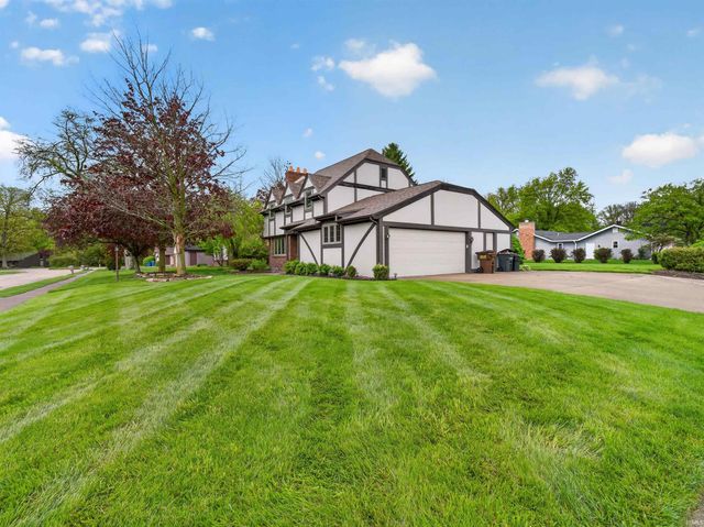 416 Hawthorne Place, Auburn, IN 46706