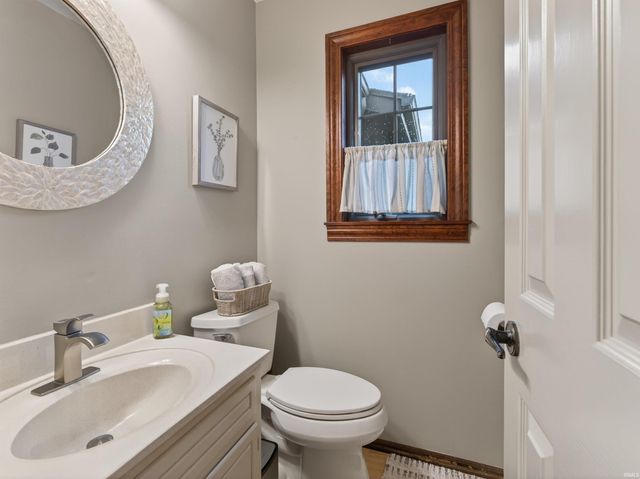 416 Hawthorne Place, Auburn, IN 46706