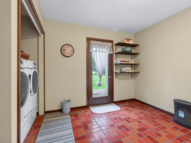 416 Hawthorne Place, Auburn, IN 46706